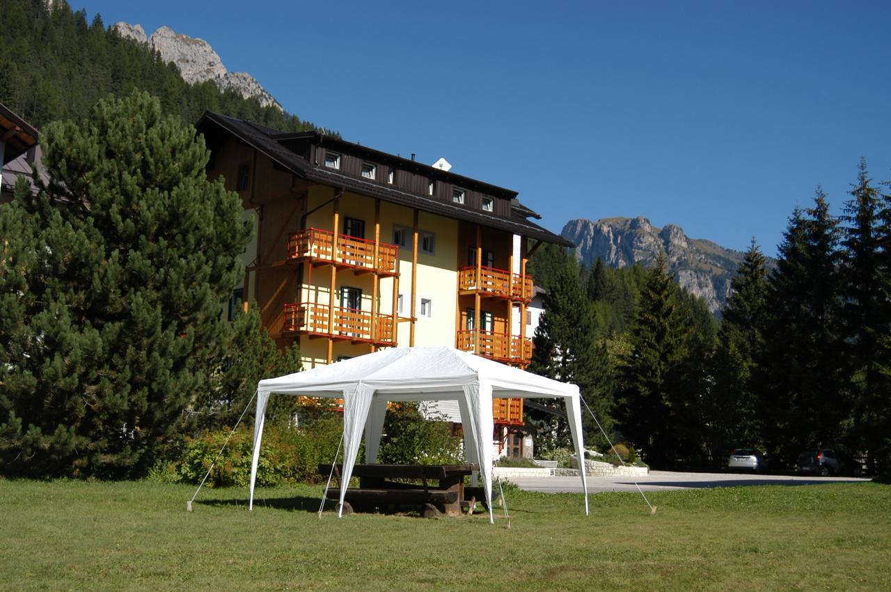 Appartamenti Residence La Roggia Pozza di Fassa Exterior photo