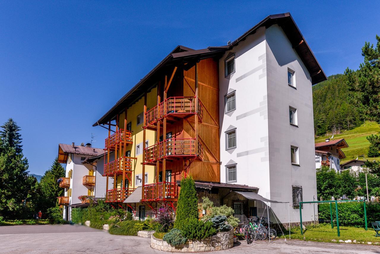 Appartamenti Residence La Roggia Pozza di Fassa Exterior photo